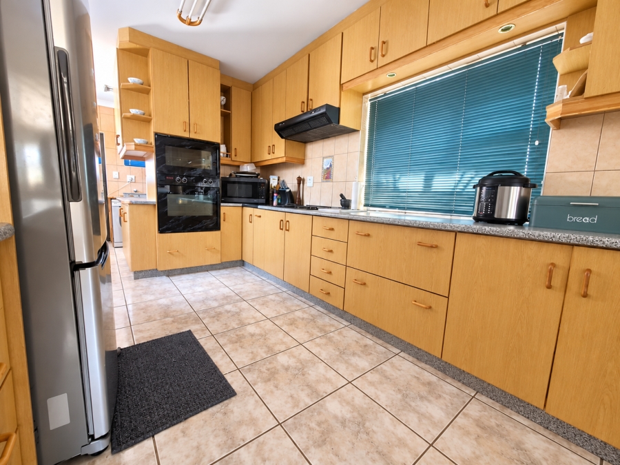 4 Bedroom Property for Sale in Hopefield Western Cape
